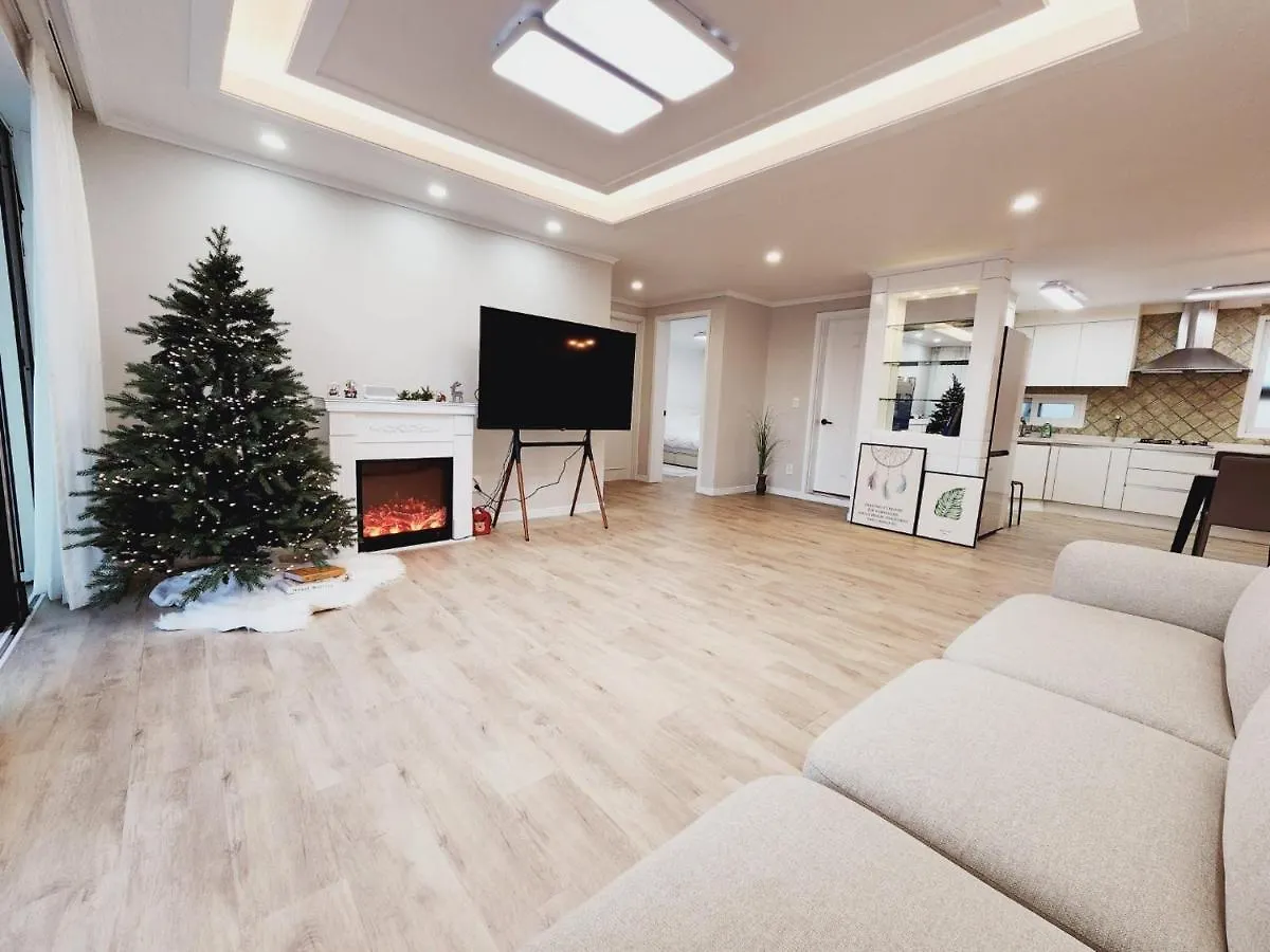Grand Open Hongdae Houes 4Bdr 2Bth Apartment Seoul South Korea