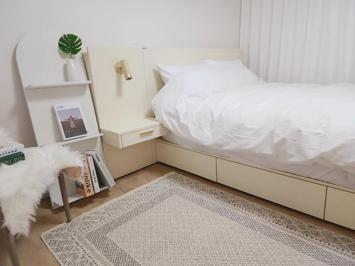 Grand Open Hongdae Houes 4Bdr 2Bth Apartment Seoul